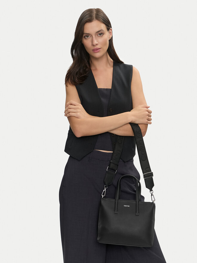 Calvin Klein Kabelka Calvin Klein K60K612904 Černá