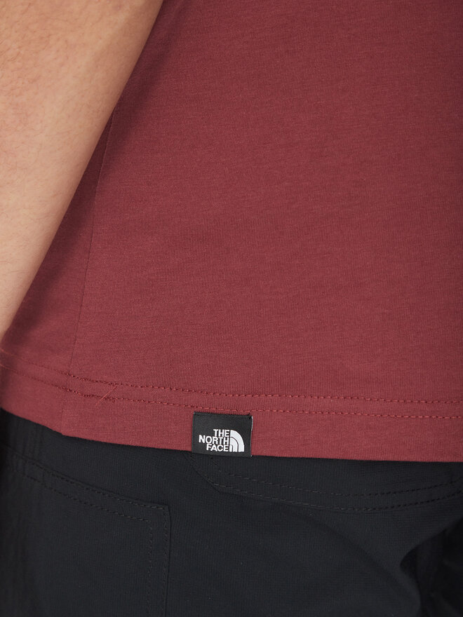 The North Face The North Face T-Shirt Simple Dome NF0A87NG Dunkelrot Regular Fit