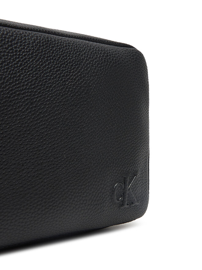 Calvin Klein Jeans Плоска сумка Calvin Klein Jeans Cargo Camera Bag LV04G3081G Чорний