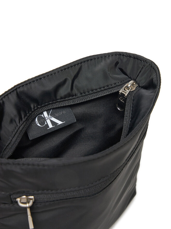 Calvin Klein Jeans Плоска сумка Calvin Klein Jeans K50K513004 Чорний