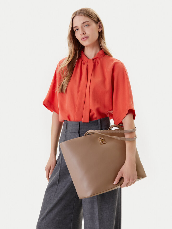 Tommy Hilfiger Soma Tommy Hilfiger Th Modern Tote AW0AW17528 Bēšs
