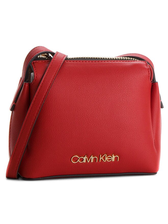 Sac a main Calvin Klein Step Up Small Crossb K60K604289 Rouge chaussures