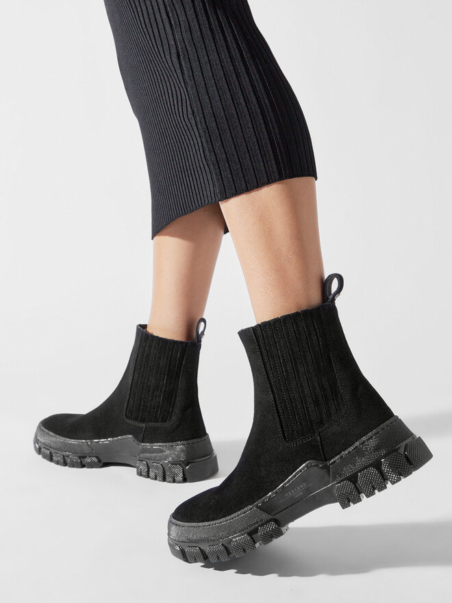 Weekend Max Mara Челсі Weekend Max Mara Genepi 2357960334600 Чорний