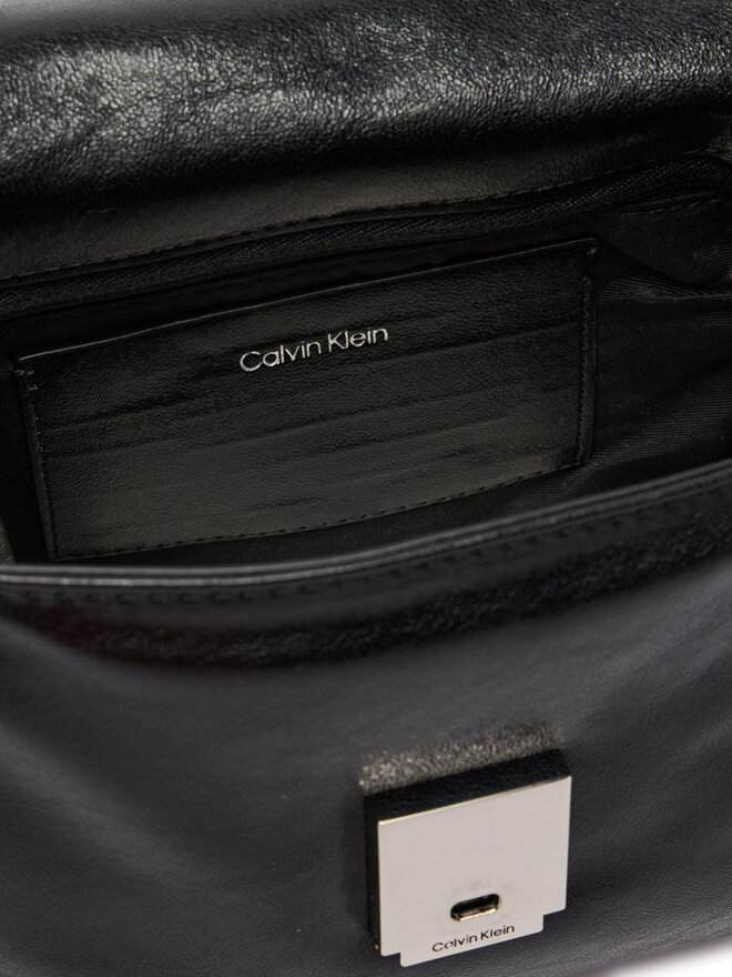 Calvin Klein Handtasche Calvin Klein Emblem Hw Padded Crossbody LV04F3620G Schwarz