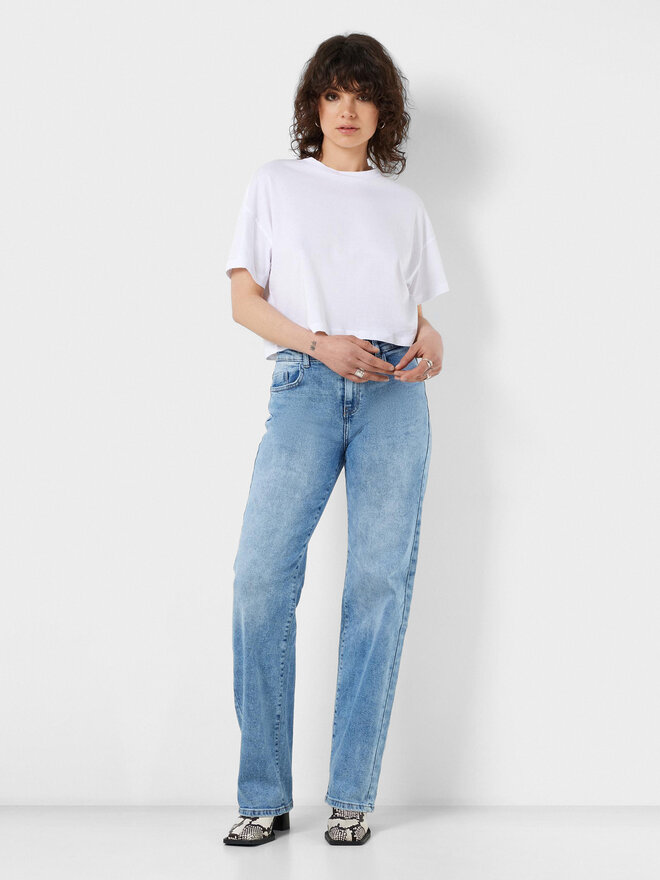 Noisy May Noisy May T-Shirt Alena 27023863 Weiß Cropped Fit