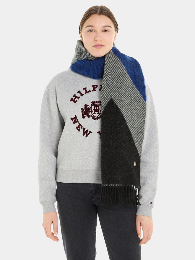 Tommy Hilfiger Šallīte Tommy Hilfiger Th Evening Fluffy Scarf AW0AW15354 Melns
