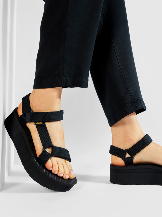 Black flatform tevas best sale