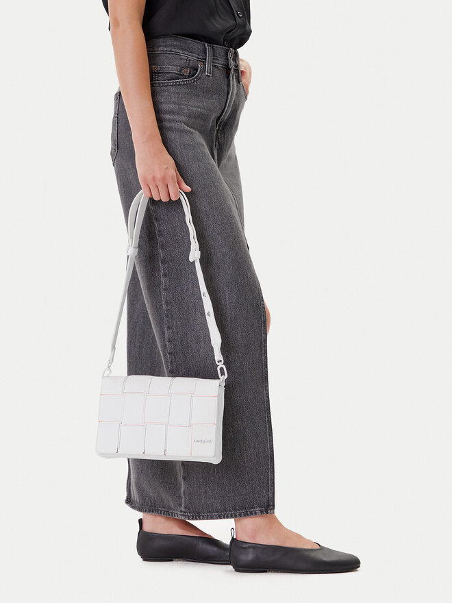 Desigual Táska Desigual Yoko Blacno 25SAXPAQ Fehér
