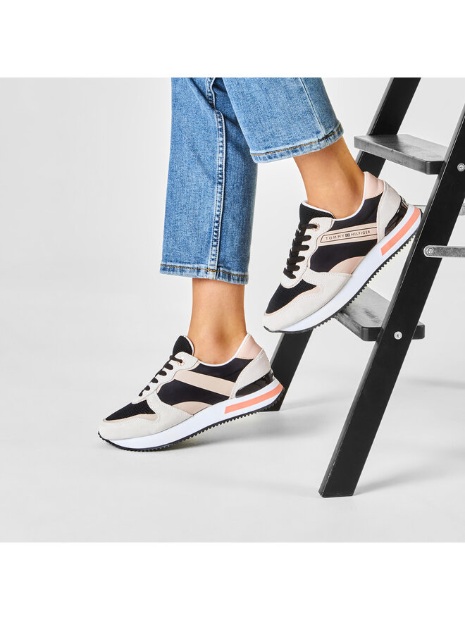 Tommy Hilfiger Αθλητικά Tommy Hilfiger Feminine Active City Sneaker FW0FW04696 Μαύρο