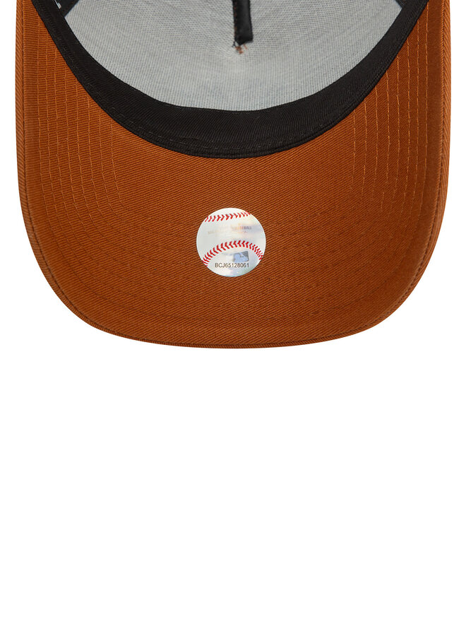 New Era Kšiltovka New Era New York Yankees League Essential 9FORTY E-Frame 60580697 Hnědá