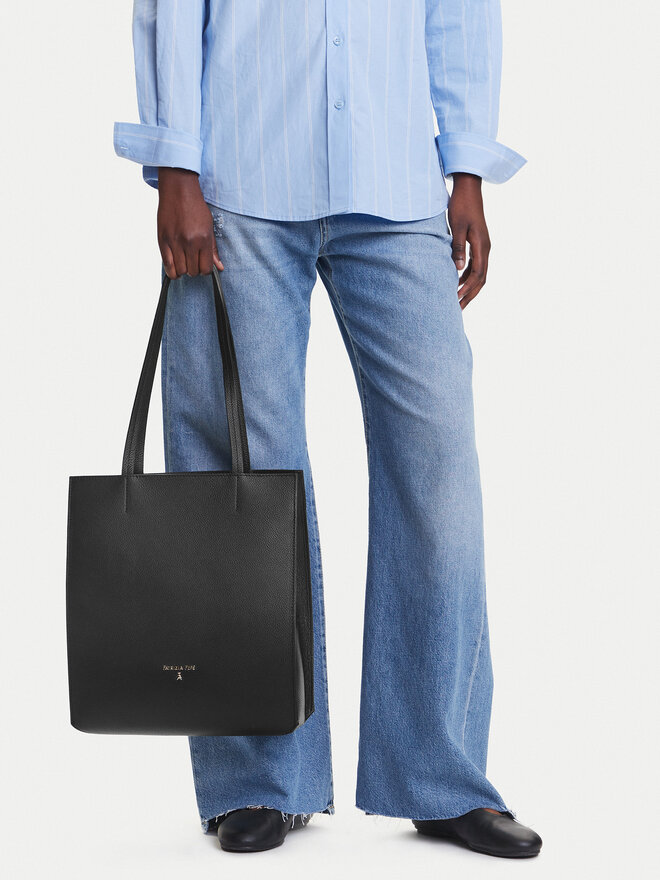 Patrizia Pepe Torbica Patrizia Pepe 8B0237/L001 Crna