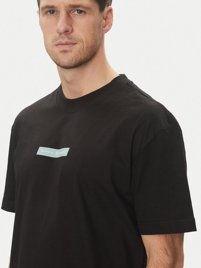 Calvin Klein Jeans Calvin Klein Jeans Camiseta Nyc 2025 J30J327524 Negro Regular Fit