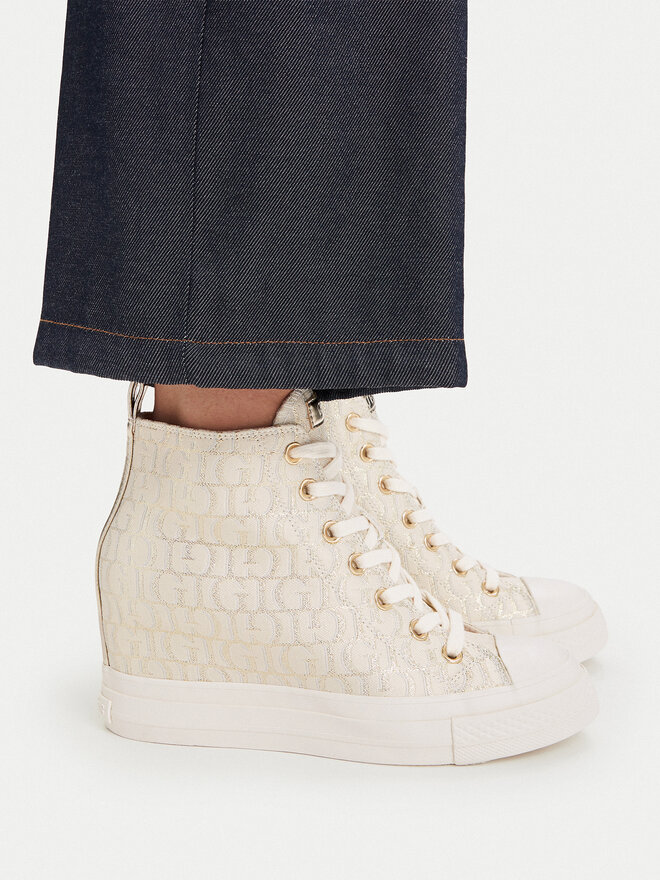 Guess Sneakers aus Stoff Guess FLTSUN FAL12 Hellbeige