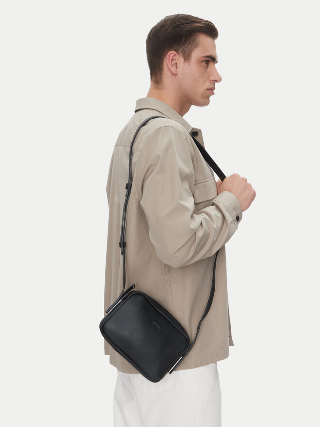 Calvin Klein Τσαντάκι Calvin Klein Modern Business Flat Camera Bag K50K512905 Μαύρο