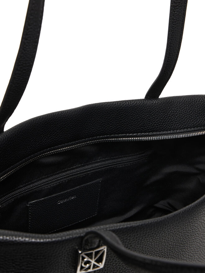 Calvin Klein Handtasche Calvin Klein Emblem Hw Pebble Tote LV04F3424G Schwarz