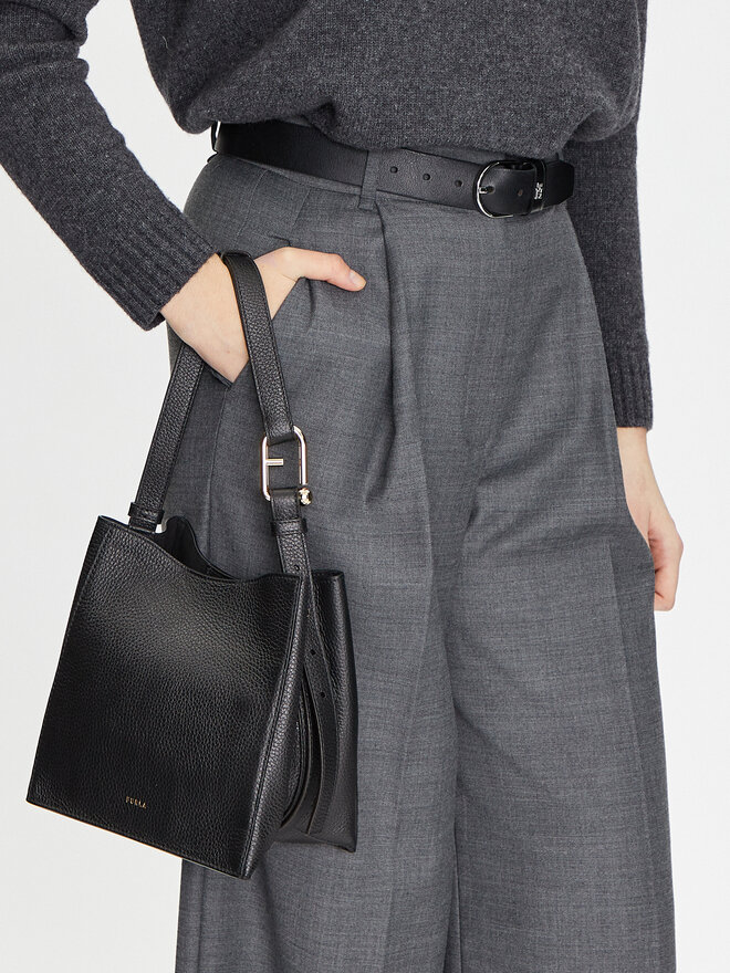 Furla Torebka Furla Nuvola Bucket Bag Mini WB01373-HSF000-O6000 Czarny