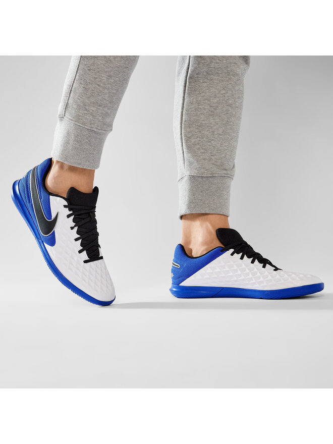 Zapatos de fútbol Nike Legend 8 Club IC AT6110 104 Blanco | zapatos.es