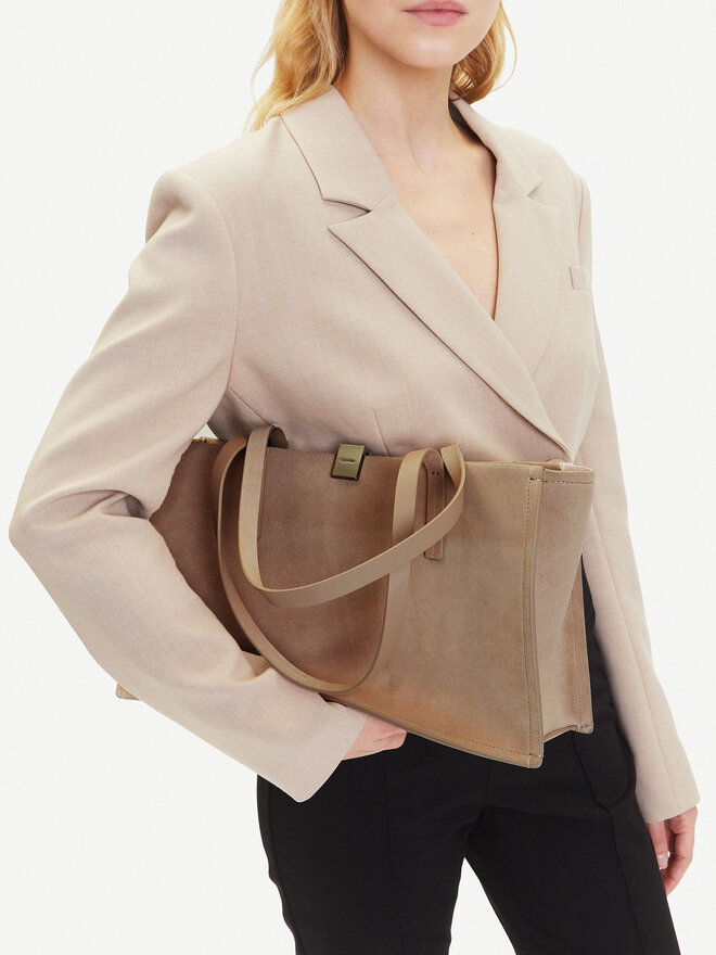Calvin Klein Сумка Calvin Klein K60K612982 Бежевий