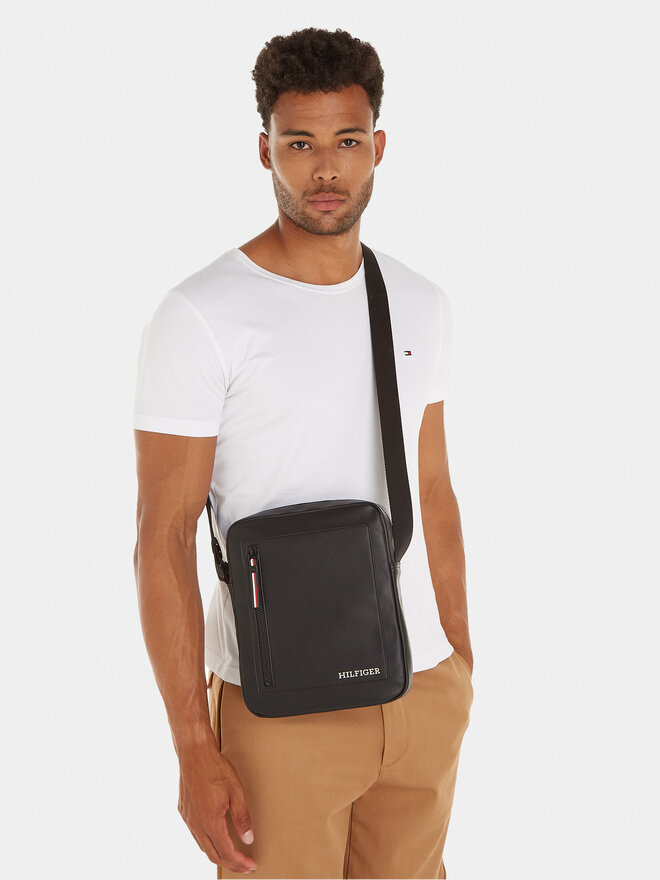 Tommy Hilfiger Brašna Tommy Hilfiger Th Pique Reporter AM0AM12355 Černá