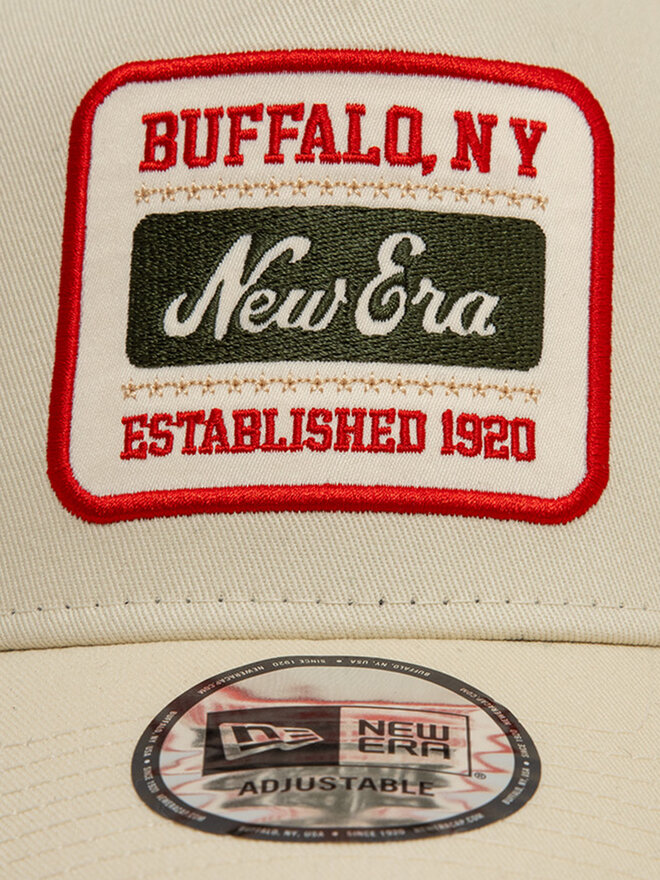 New Era Czapka z daszkiem New Era Patch Trucker 60595467 Beżowy