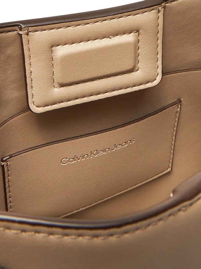 Calvin Klein Jeans Handtasche Calvin Klein Jeans Sculpted Chain Shoulder Bag LV04K3163G Beige
