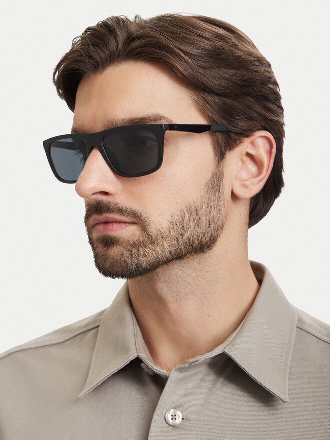 Emporio Armani Sonnenbrillen Emporio Armani 0EA4272U 637387 Schwarz