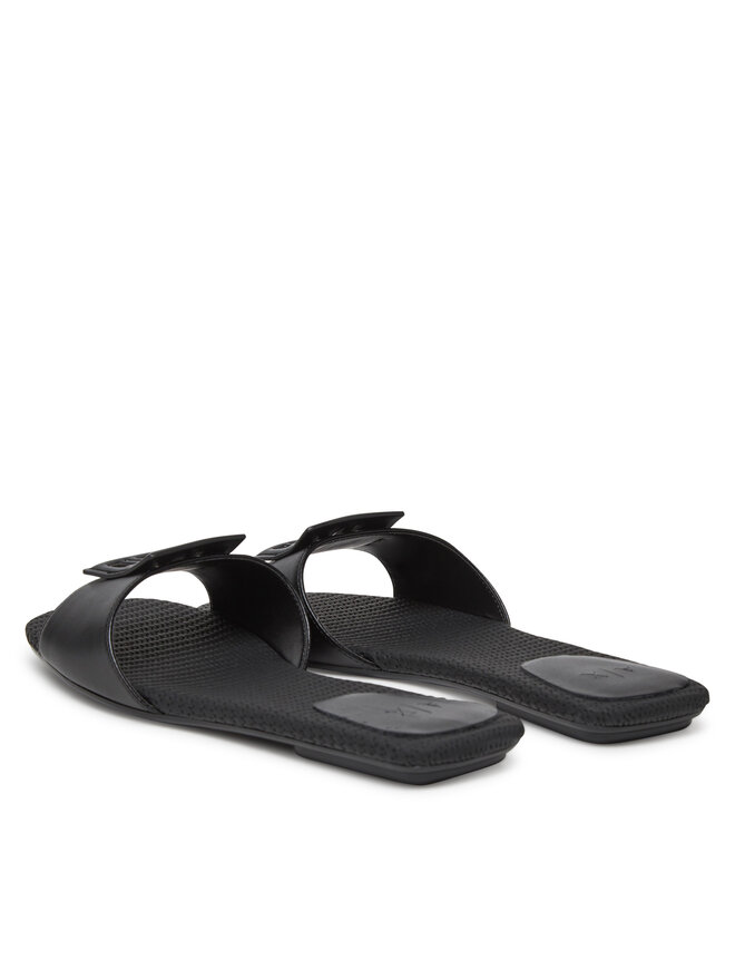 Armani Exchange Natikači Armani Exchange XDP055 XV921 00002 Črna