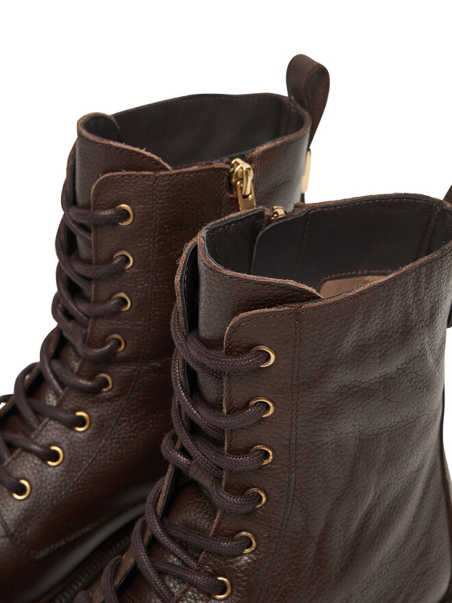 Tommy Hilfiger Schnürstiefeletten Tommy Hilfiger Th Plaque Pebble Lace Boot Warm FW0FW08767 Braun