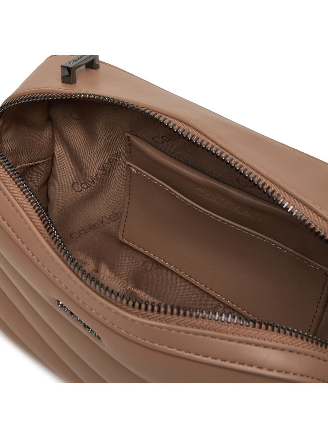Calvin Klein Ročna torba Calvin Klein Line Quilt Camera Bag K60K612114 Rjava