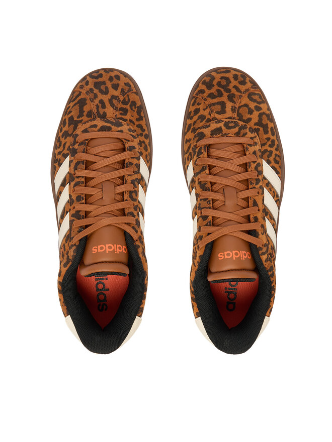 Снікерcи adidas Vl Court Bold KK4671 Коричневий | evzuttya.com.ua