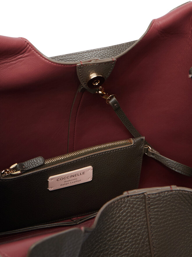 Coccinelle Handtasche Coccinelle SHA Coccinelle C-Easy E1 SHA 11 01 01 Khakifarben