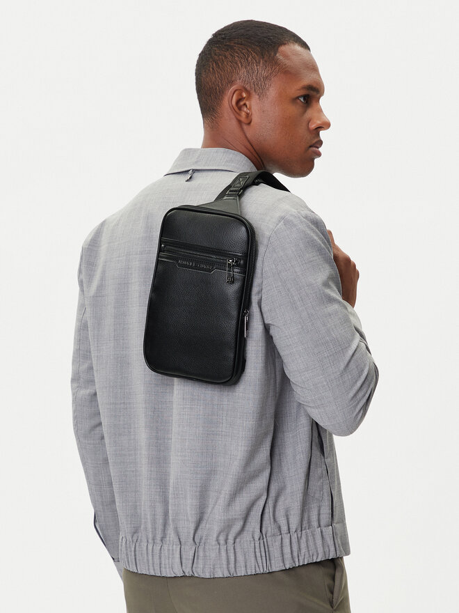 Armani Exchange Umhängetasche Armani Exchange XM001602 AF17205 MC105 Schwarz