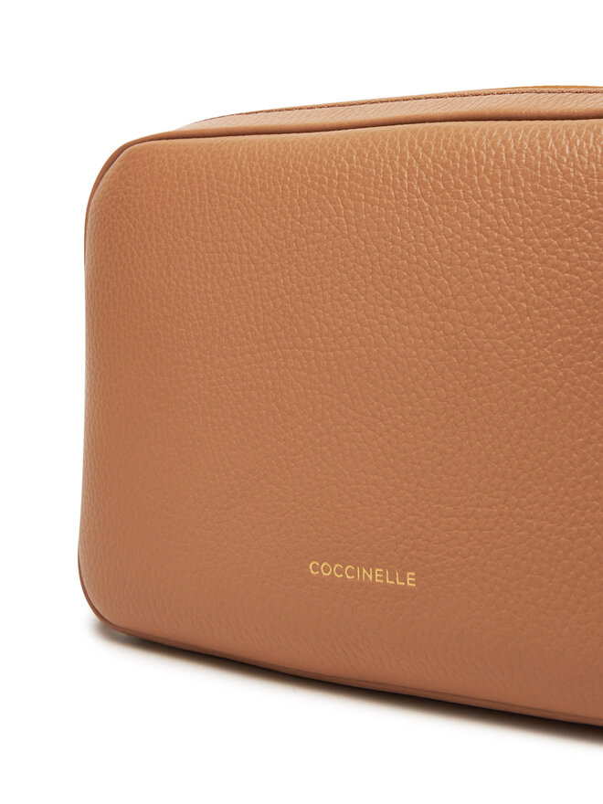 Coccinelle Τσάντα Coccinelle E1 R1K 15 01 01 Καφέ