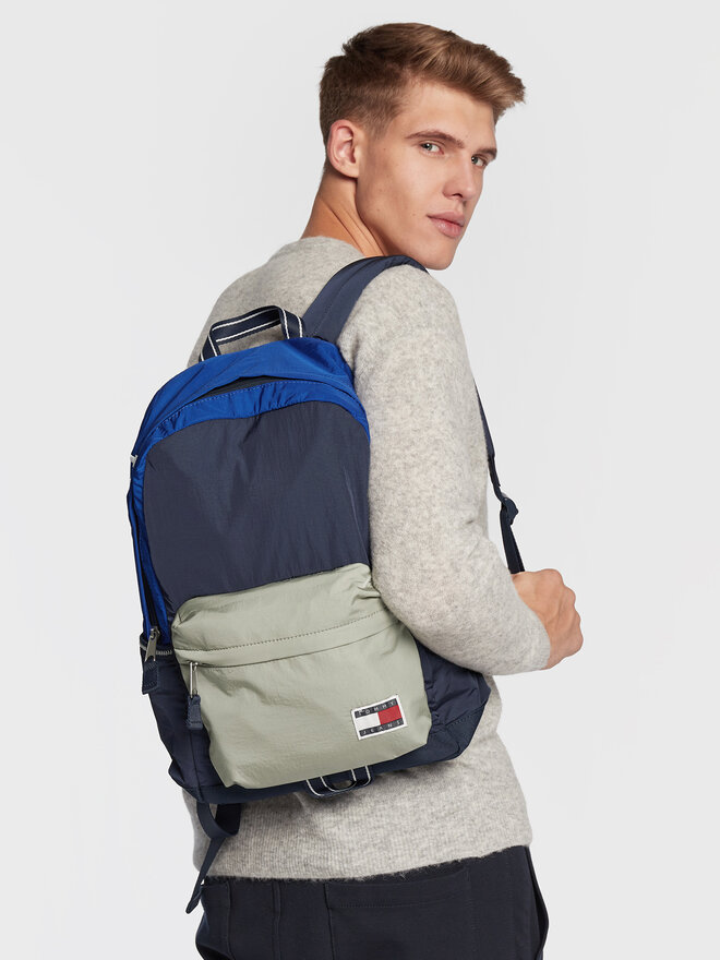 Rucksack Tommy Jeans Tjm College Varsity Backpack AM0AM08854 Dunkelblau eschuhe