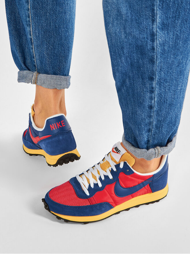 nike challenger og with jeans