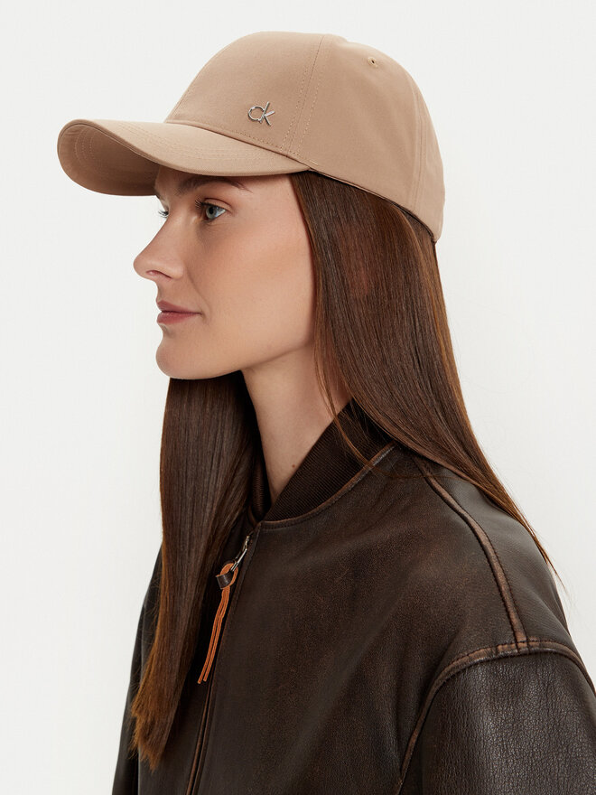 Calvin Klein Czapka z daszkiem Calvin Klein K60K613102 Beżowy