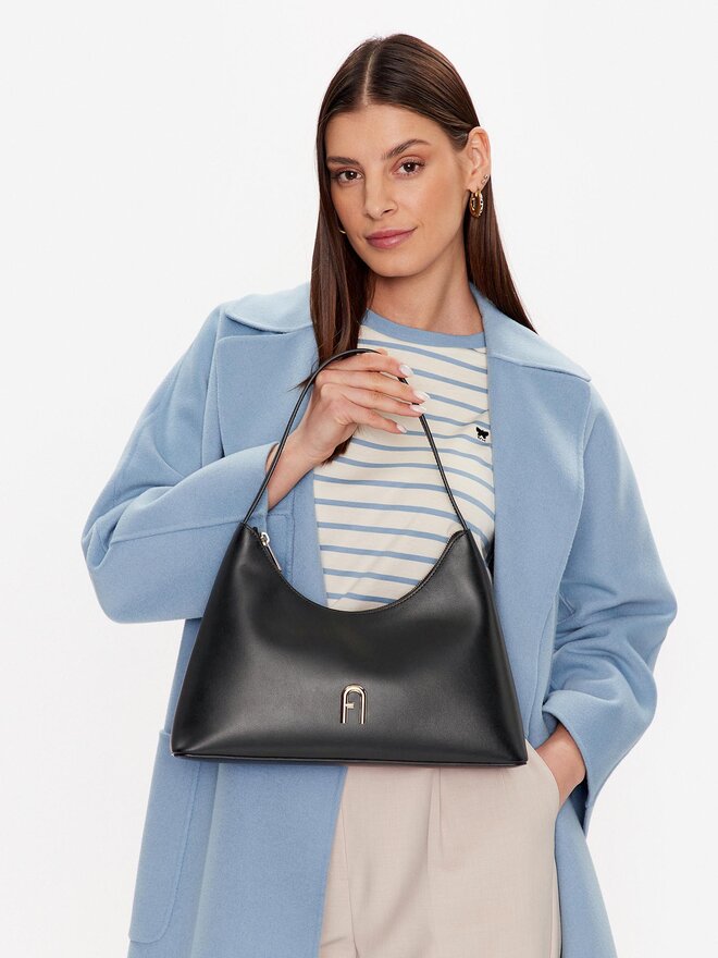 Furla Дамска чанта Furla Diamante WB00782-AX0733-O6000-1-007-20-RO-B Черен
