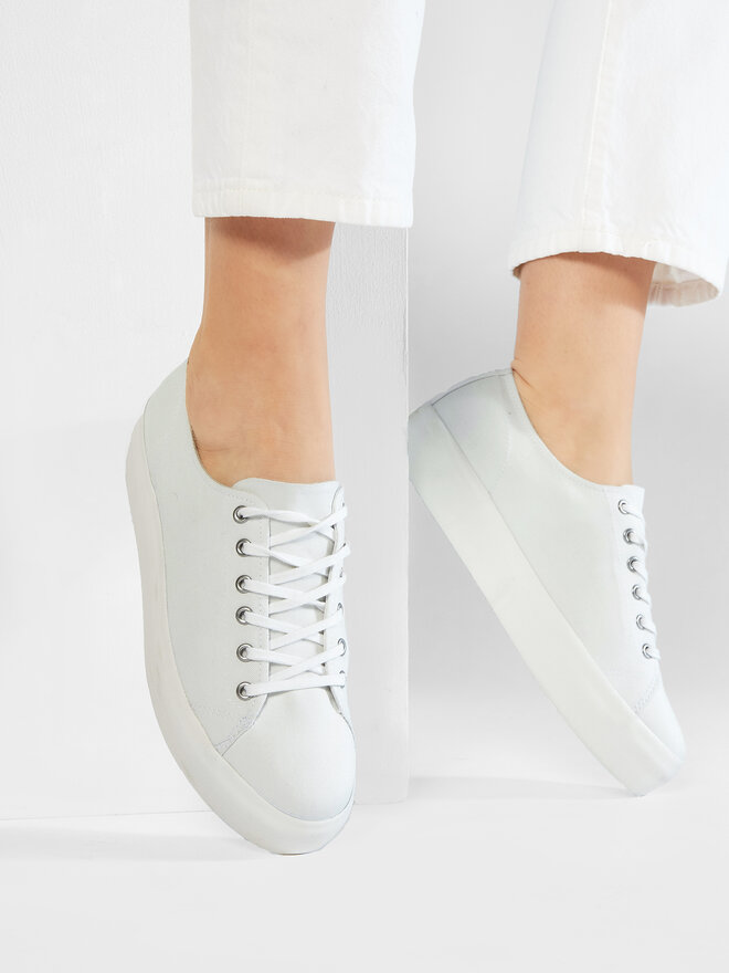 Vagabond Shoemakers Sneakers aus Stoff Vagabond Shoemakers Peggy 4544-080-01 Weiß