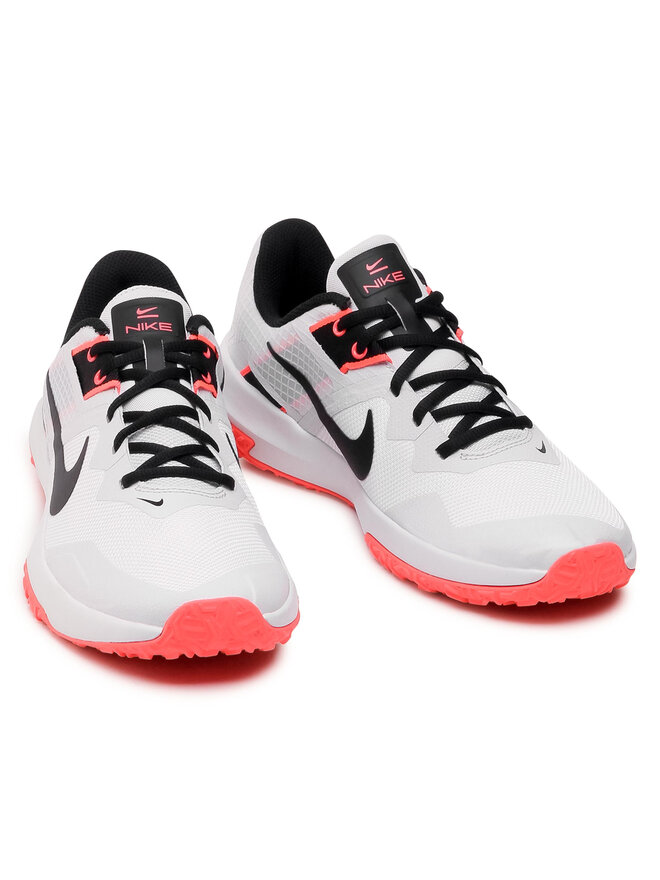 Chaussures pour la salle de sport Nike Varsity Compete Tr 3 CJ0813 100 Blanc chaussures