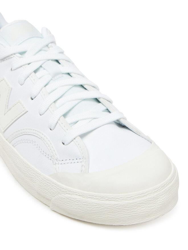 New Balance Sneakers aus Stoff New Balance BB100LGY Weiß