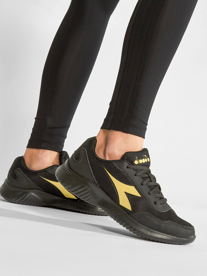 Diadora Взуття для бігу Diadora Robin W 101.178073 01 C0893 Чорний