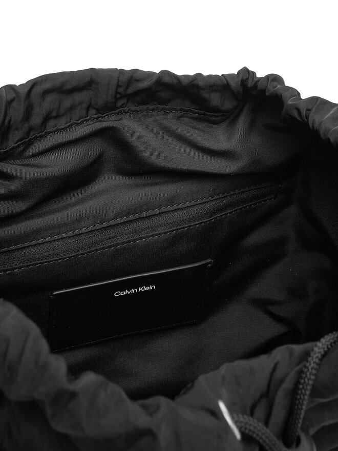 Calvin Klein Mochila Calvin Klein LV04K3214G Negro