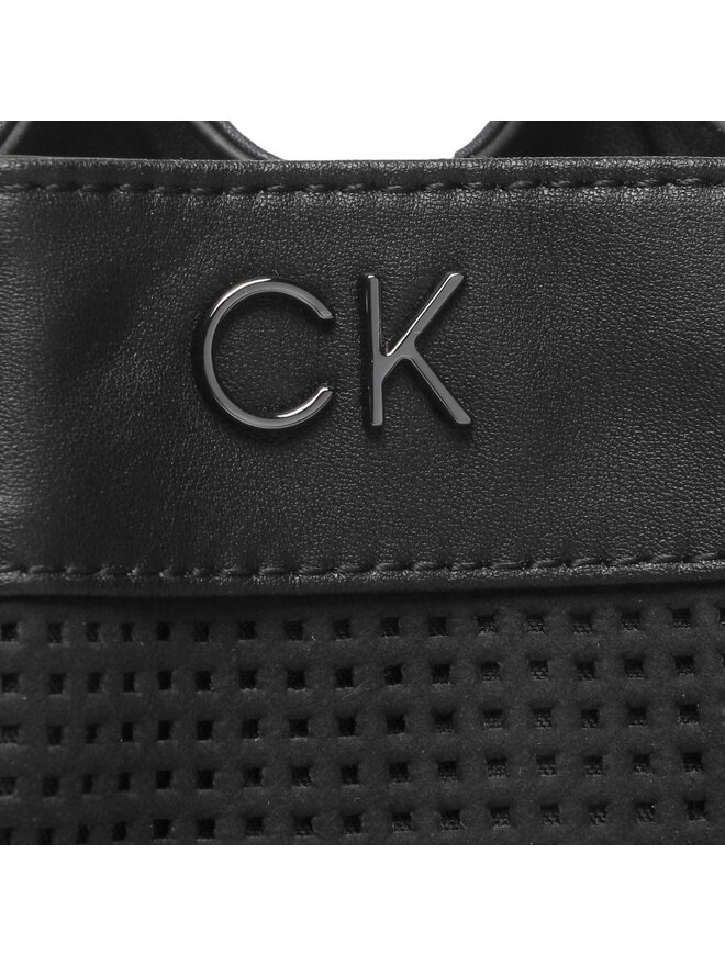 Calvin Klein Сумка Calvin Klein Re-Lock Drawstring Bag Sm Perf K60K610636 Чорний
