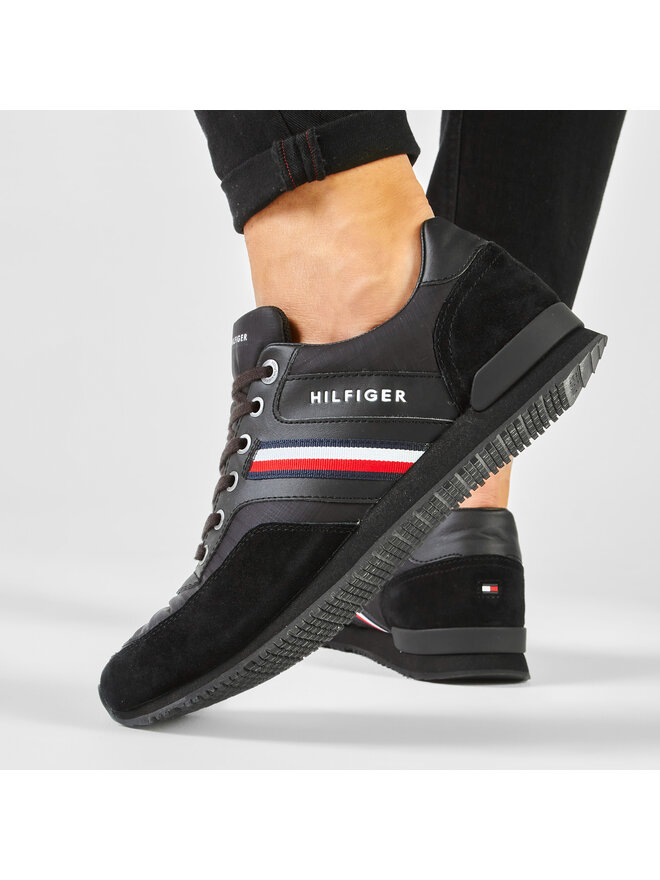 Tommy Hilfiger Снікерcи Tommy Hilfiger Iconic Material Mix Runner FM0FM02847 Чорний