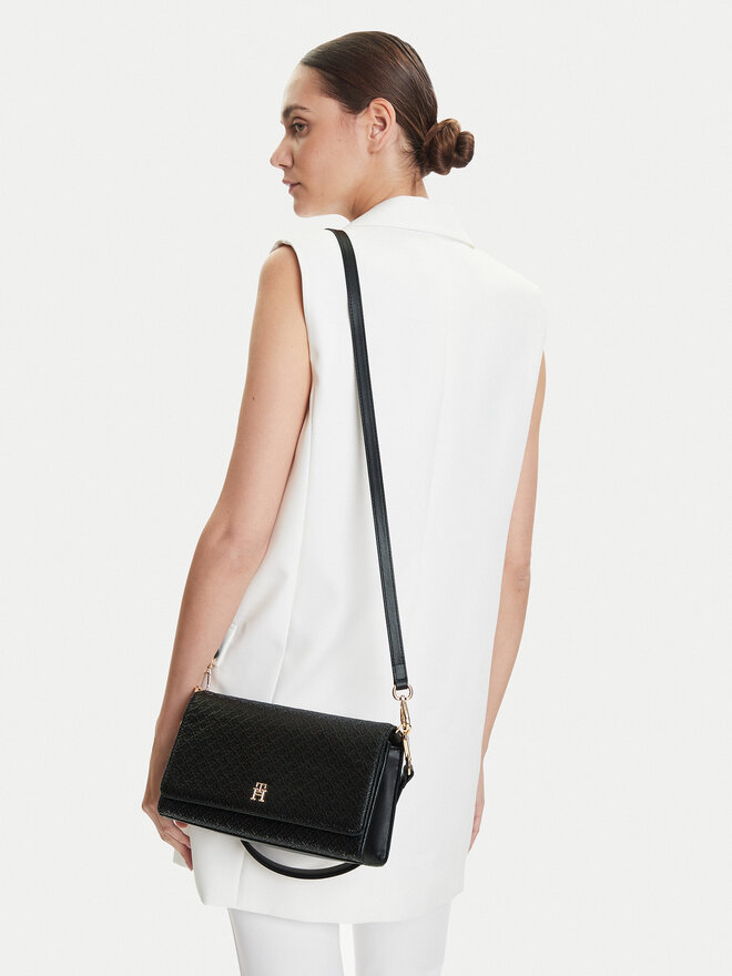 Tommy Hilfiger Ročna torba Tommy Hilfiger AW0AW16933 Črna