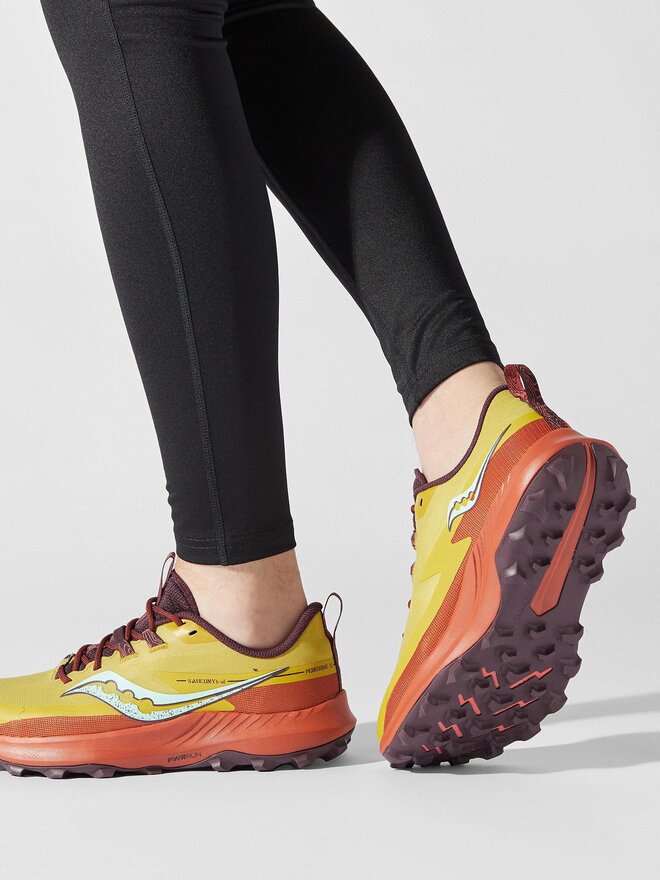 Saucony Běžecké boty Saucony Peregrine 13 S20838 Žlutá