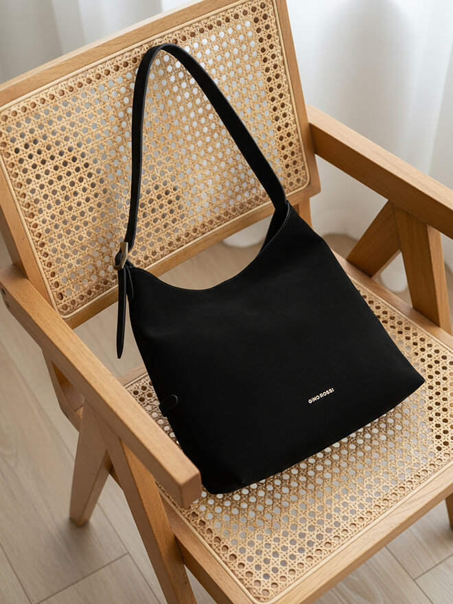 GINO ROSSI Handtasche Gino Rossi EO-LAILA513-113-1 Schwarz