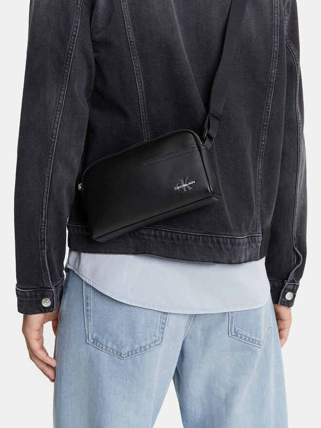 Calvin Klein Jeans Τσαντάκι Calvin Klein Jeans Mono Logo Camera Bag 22 LV04G3015G Μαύρο