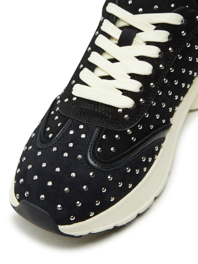 Tory Burch Sneakersy Tory Burch Good Luck Studded Trainer 161961 Czarny