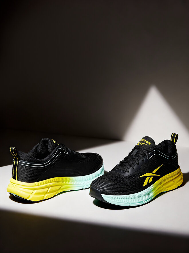 Reebok Взуття для бігу Reebok CEO-ROAD STRIDER 100249487 Чорний